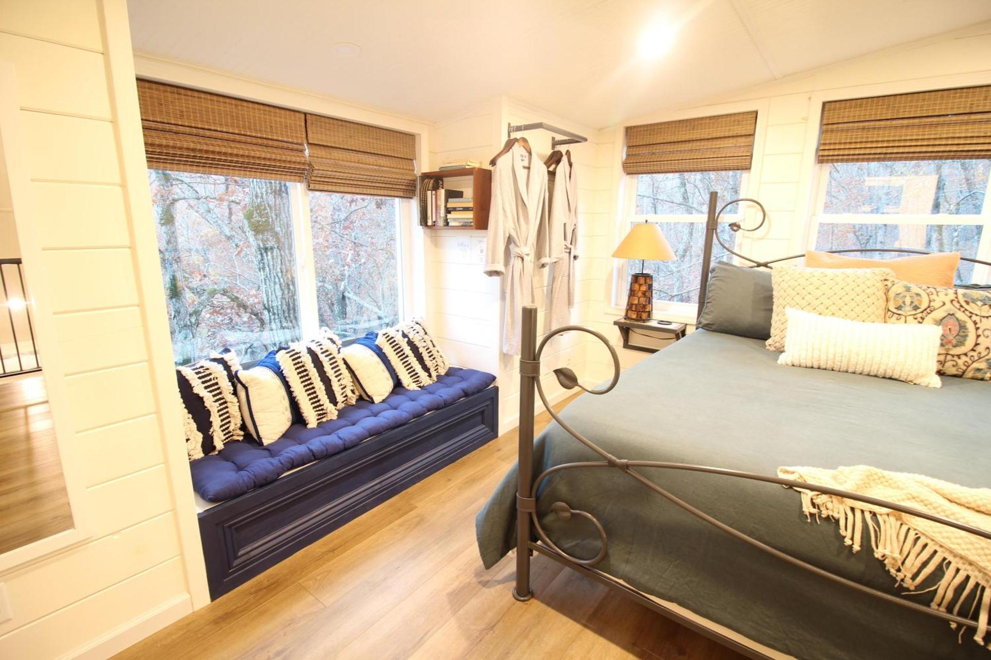 Villa Secluded Treehouse In The Woods - Tree Hugger Hideaway Branson Esterno foto